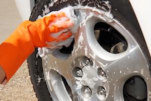 wheel-cleaning